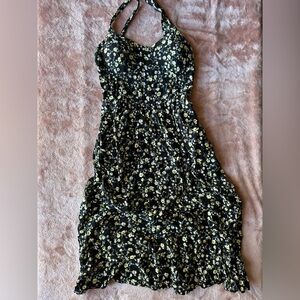 super cute girly daisy floral print strappy midi dress with pockets